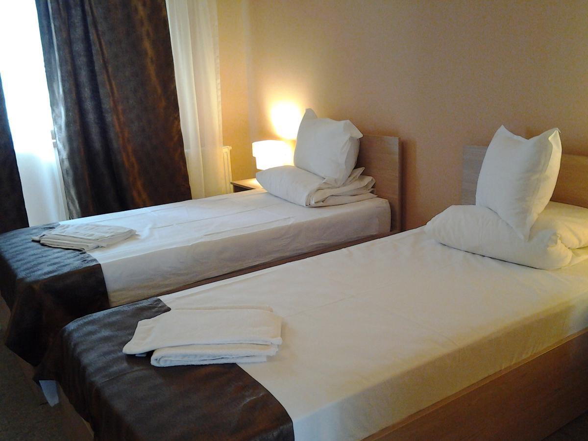 Hostel Nova Route Năvodari Kültér fotó