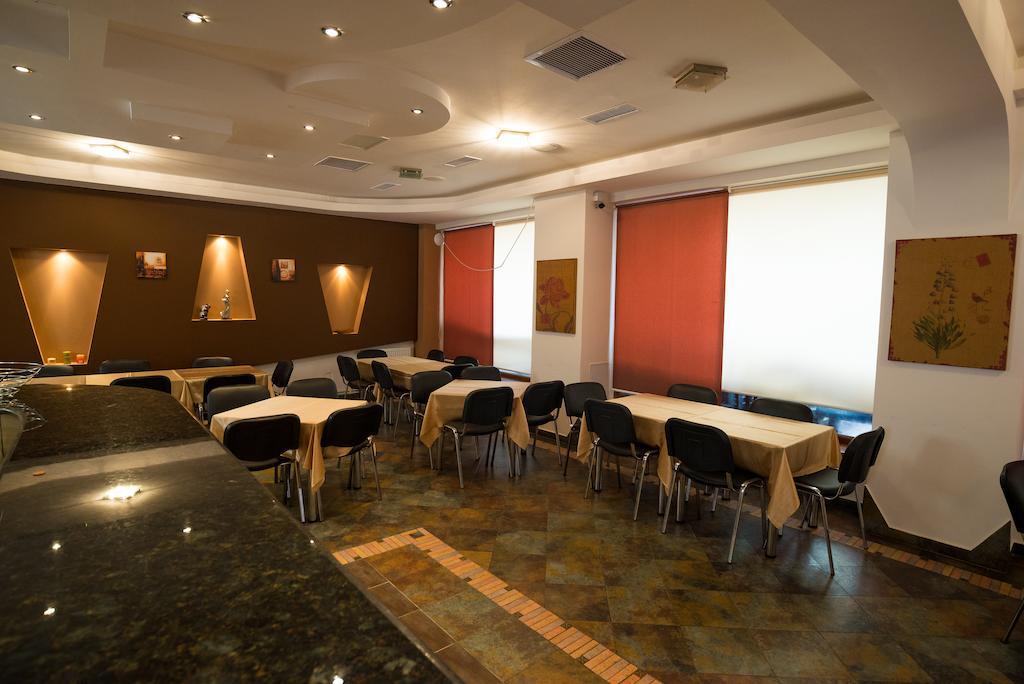 Hostel Nova Route Năvodari Kültér fotó